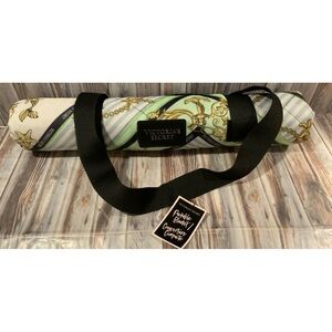 Victoria's Secret Packable Blanket